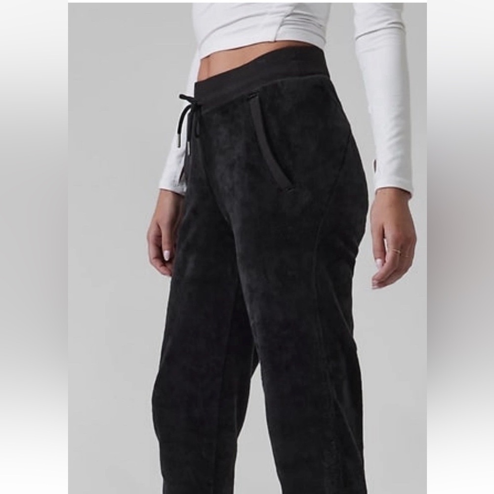 Athleta Double Cozy Karma Jogger Pant BLACK Size XS Soft Warm Pockets - Picture 3 of 12